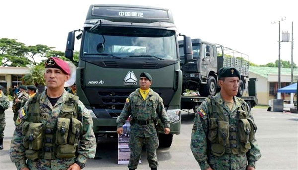 重汽軍車.jpg